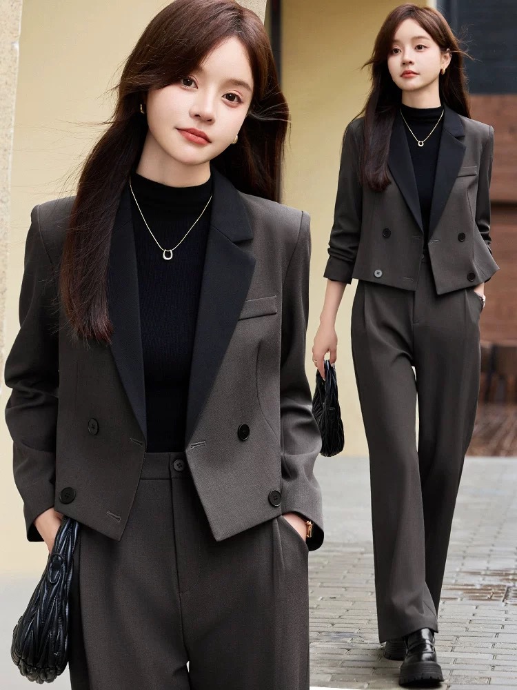 Women Formal Wear Shirt And Pant - เสื้อเบลเซอร์สั้นสีเทาสำหรับผู้หญิง คอลเลกชันฤดูใบไม้ร่วงใหม่ หรูหราและดูดี เหมาะสำหรับการเดินทาง ชุดทางการ ทันสมัย