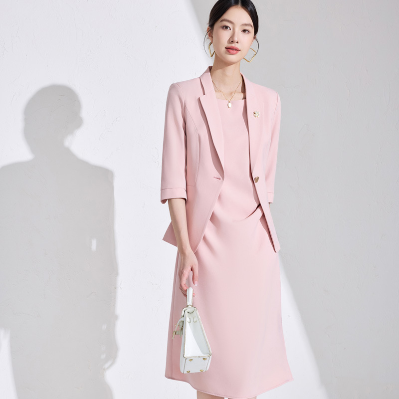 ชุดสูทผู้หญิง รุ่นใหม่ประจำปี  - Women Formal Wear Shirt And Pant บทวิจารณ์และราคา