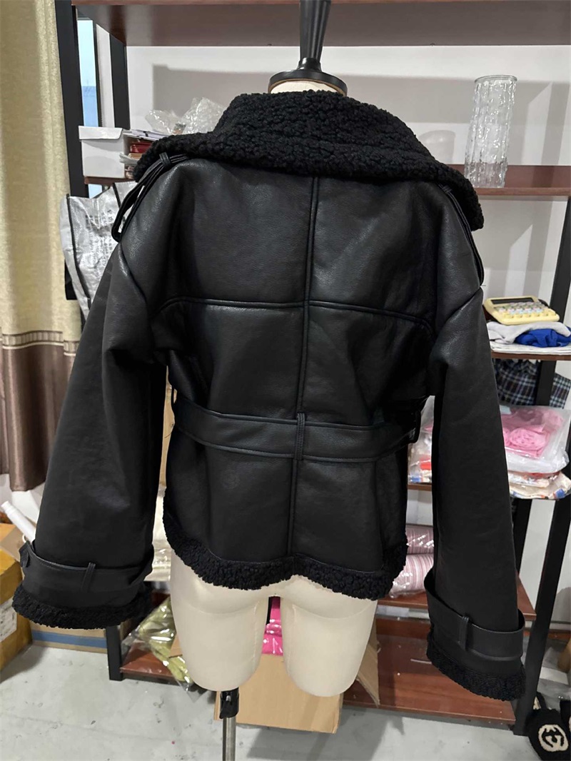 เสื้อแจ็คเก็ตหนัง PU ขนสัตว์เท - Formal Winter Wear Women Jacket บทวิจารณ์และราคา