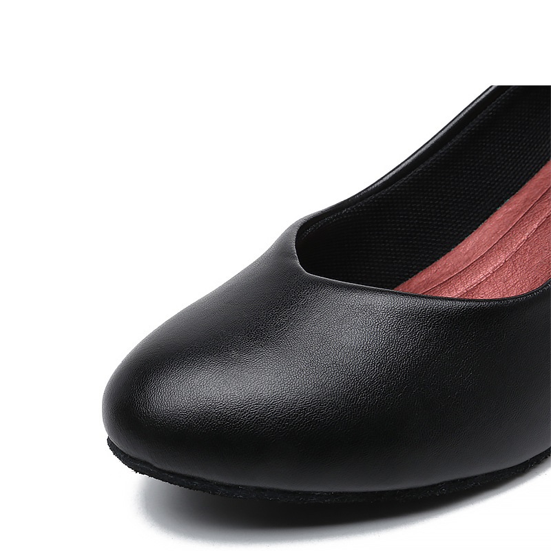 รองเท้าเต้นรำสมัยใหม่สำหรับผู้ - Women'S Formal Wear With Sneakers บทวิจารณ์และราคา