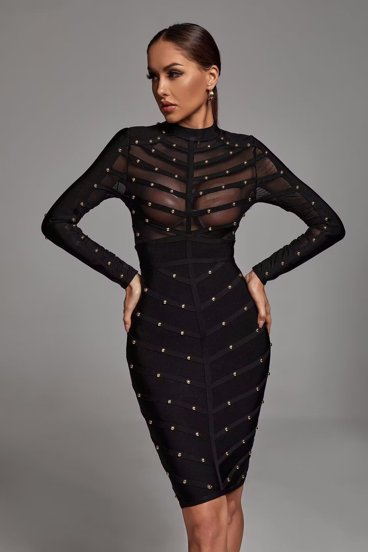 ชุดเดรสทรงเข้ารูปประดับหมุดเก๋ - Women Formal Wear H&M บทวิจารณ์และราคา